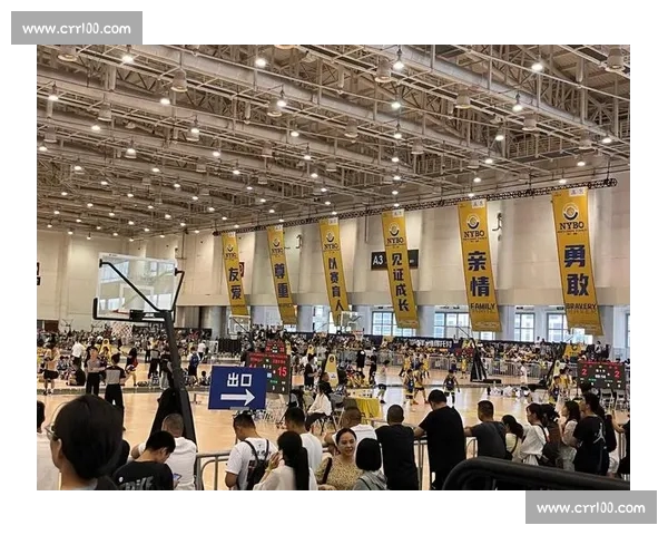 激烈对决瞬间定格 篮球赛场激情与智慧的较量